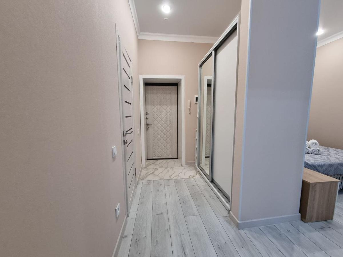 Ferienwohnung 1 Комнатная Рядом C Expo, Mega Silk Way Astana Exterior foto